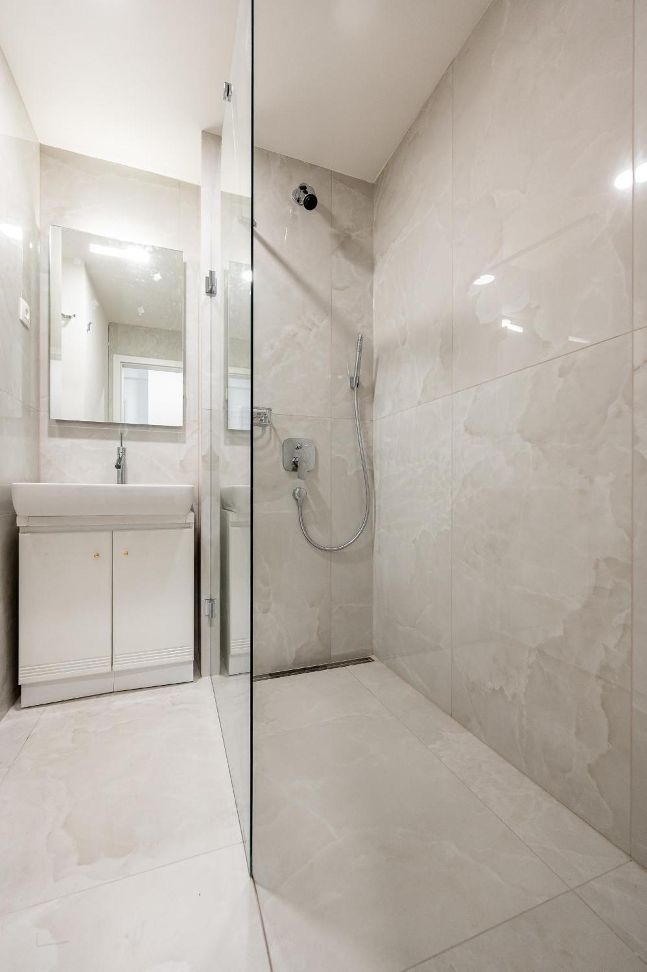3 Room Private Flat Kosice City Center Fresh And New! Ngoại thất bức ảnh